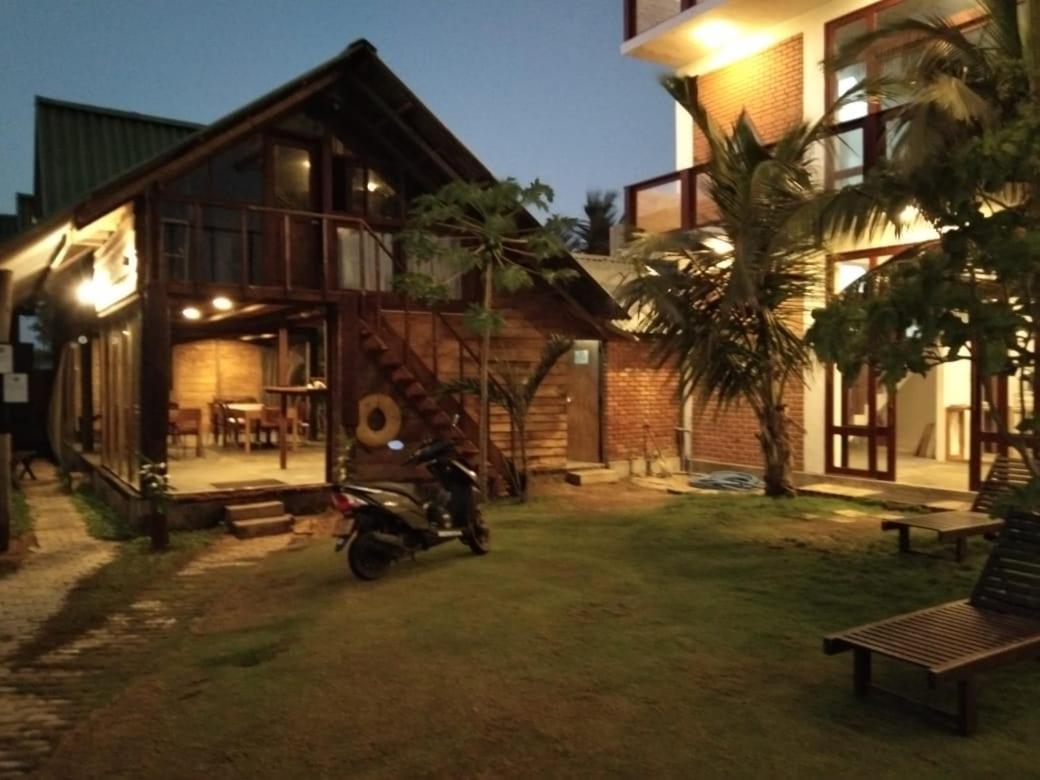 Hi Win Hotel Chilaw Exterior photo