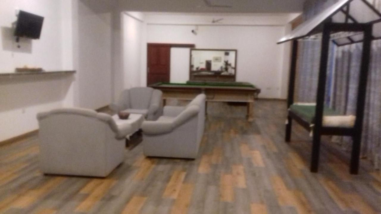 Hi Win Hotel Chilaw Exterior photo