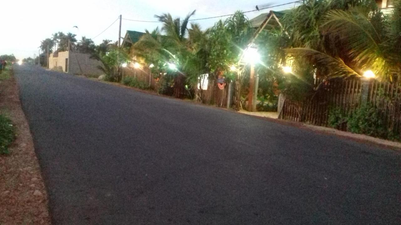 Hi Win Hotel Chilaw Exterior photo